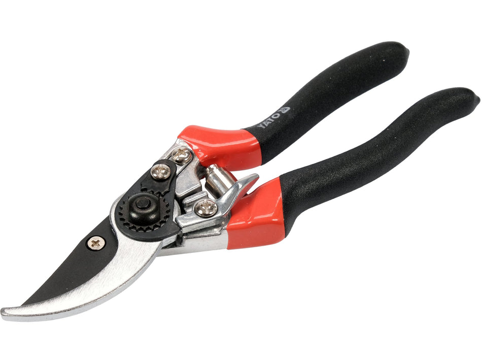Foarfeca pomi Yato 210mm, diamertul maxim de taiere...